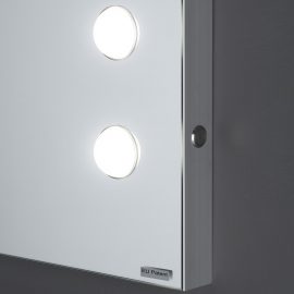 Dettaglio specchio led acceso, dimmer laterale