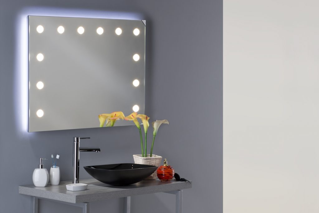 What Is The Best Bathroom Mirror, Square Bathroom Mirrors With Lights