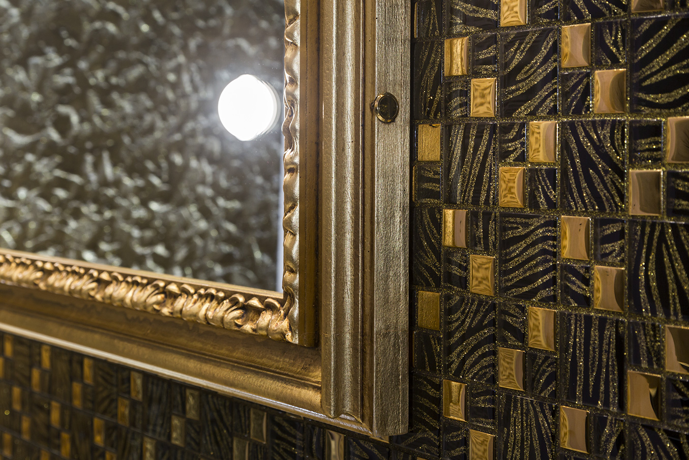 Gold bathroom mirror