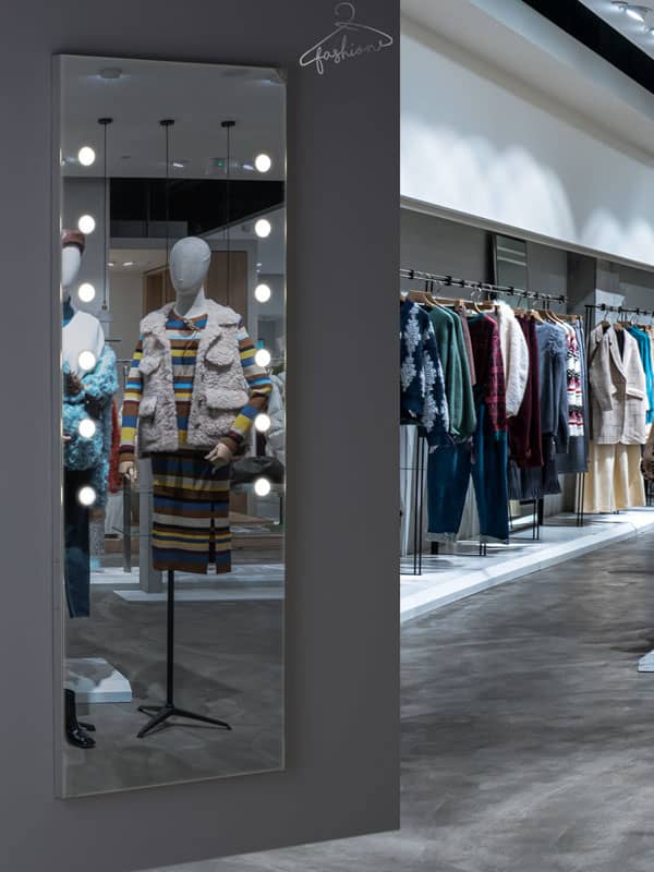 mirror with lights in clothing store