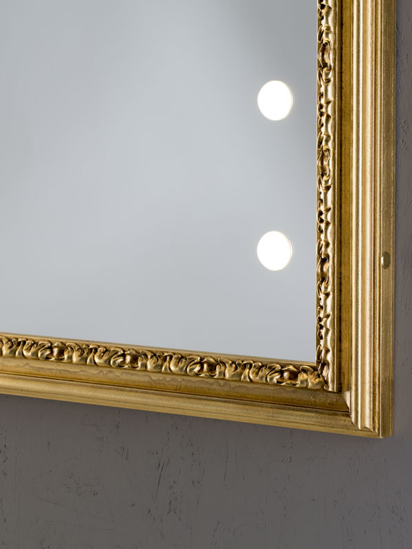 cornice dorata specchio dettaglio