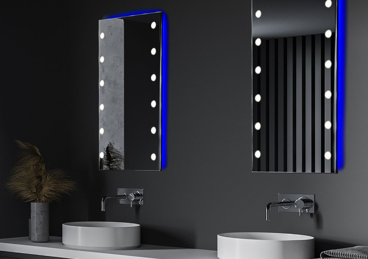 Specchio bagno retroilluminato, arredare con la luce (anche colorata)