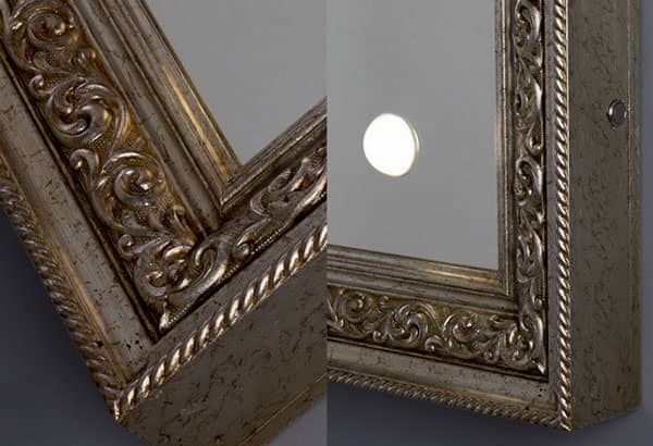dettagli specchio cornice legno, con luci